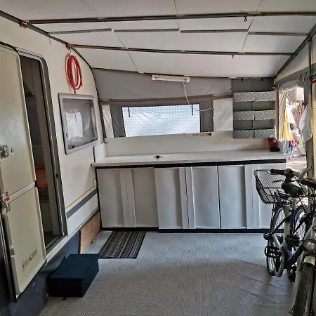 In - Caravan Near The Sea 5 Πανσιόν *