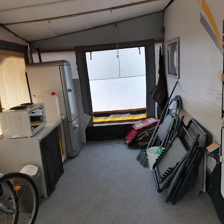 In - Caravan Near The Sea 5 Πανσιόν